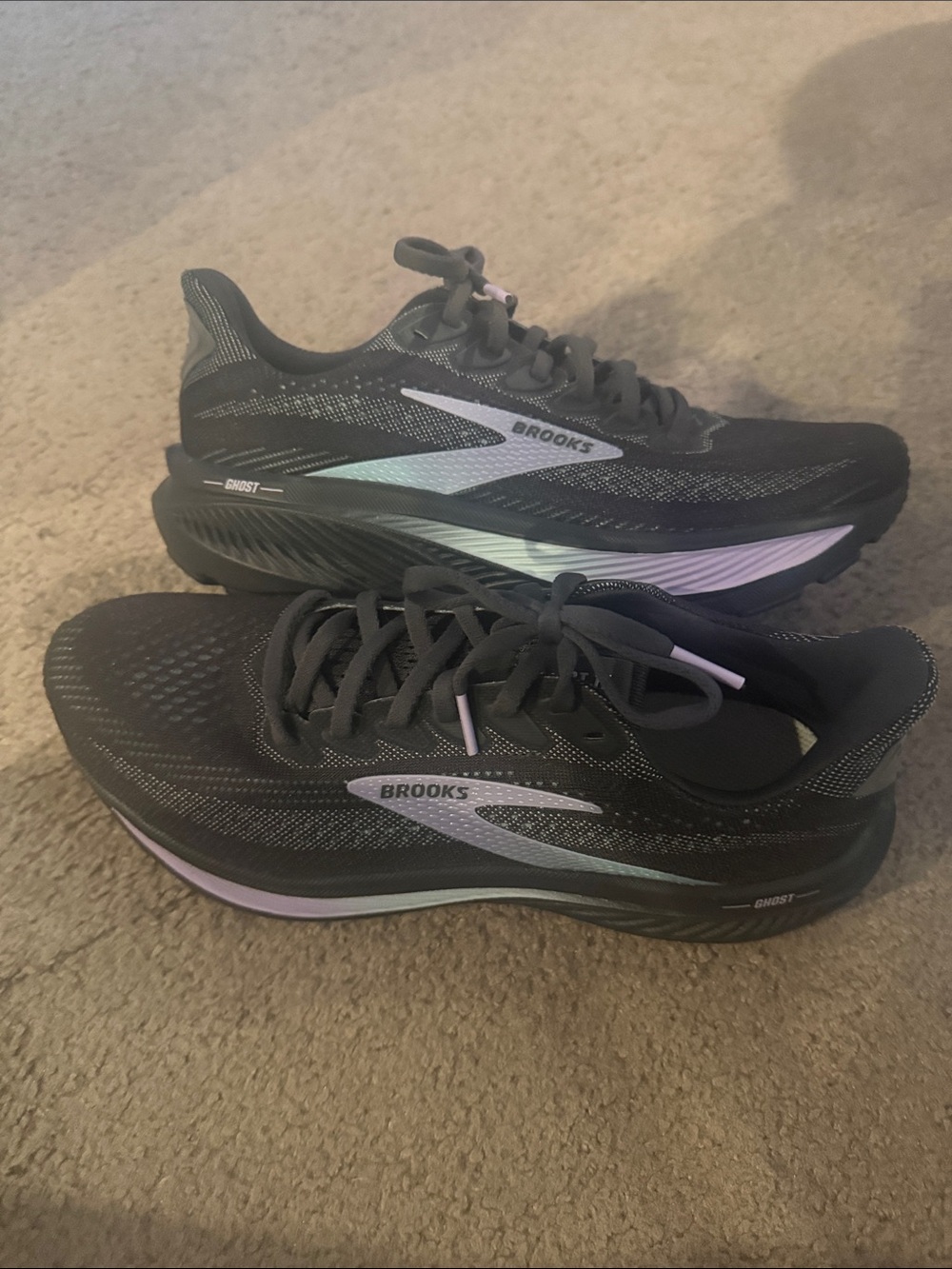Brooks Women's Athletic Running Shoes - Black with Light Purple Highlights